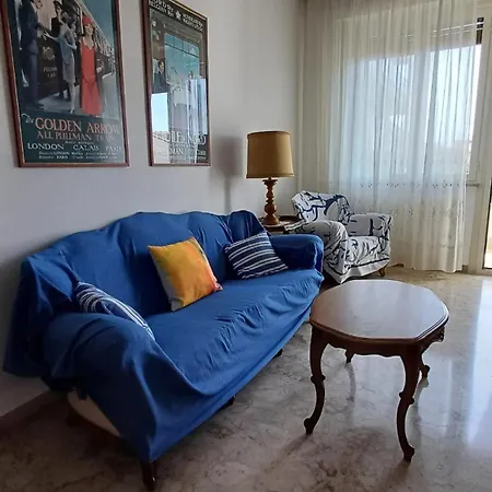 Lucky Primrose Apartment *